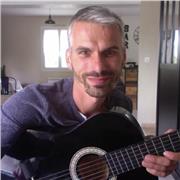Professeur des écoles en France avec des enfants en grande section de maternelle qui apprennent à lire et à écrire, je me ferai un plaisir de faire apprendre avec avec le sourire notre belle langue française